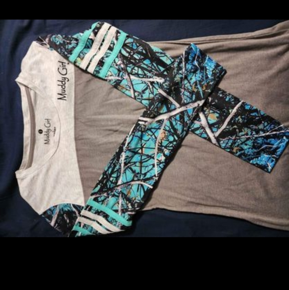 Muddy Girl Long Sleeves, Size Small